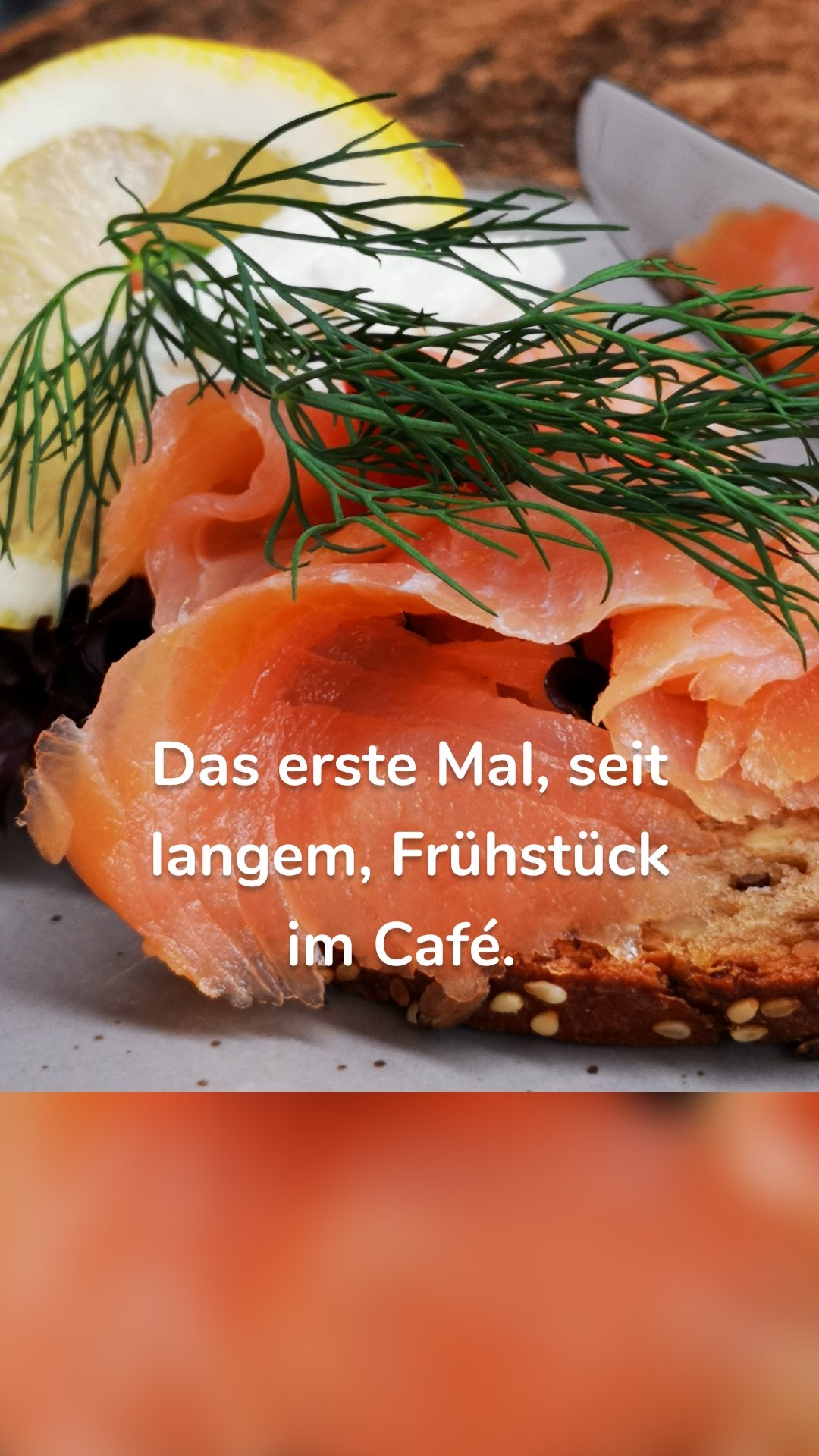 Das erste Mal, seit langem, Frühstück im Café.